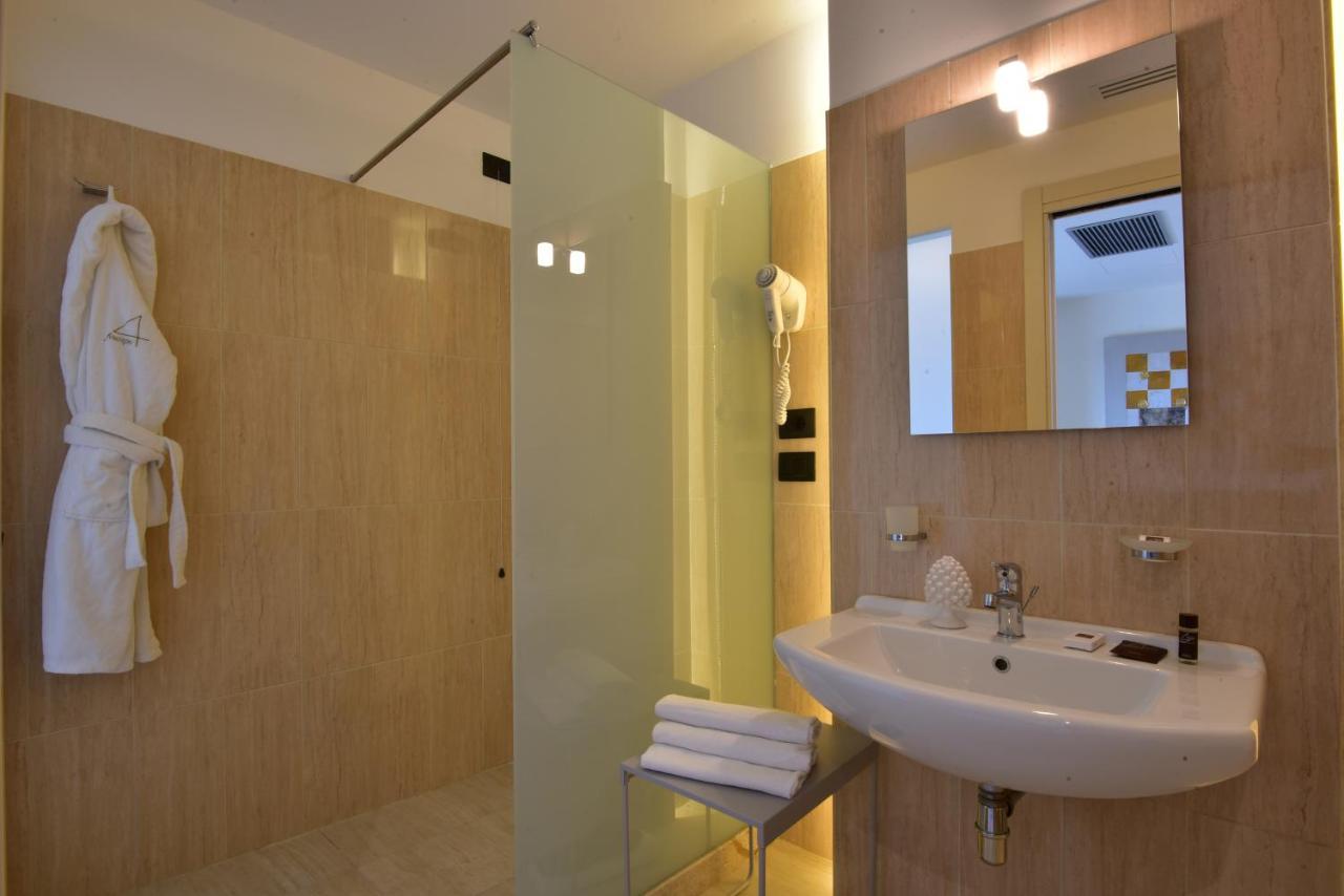 4 Spa Resort Hotel Cannizzaro Esterno foto
