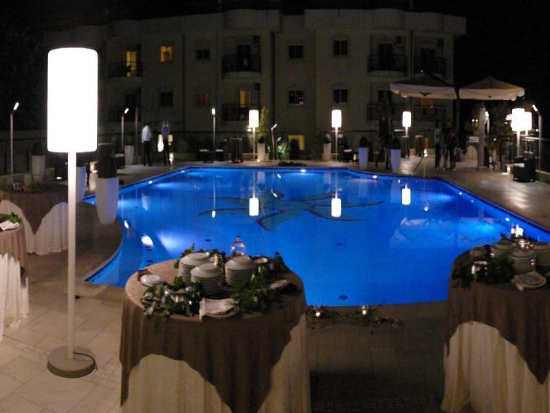 4 Spa Resort Hotel Cannizzaro Esterno foto